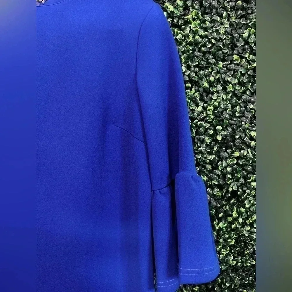 Boutique Dress with Bell Sleeves - Large - Picture 3 of 6